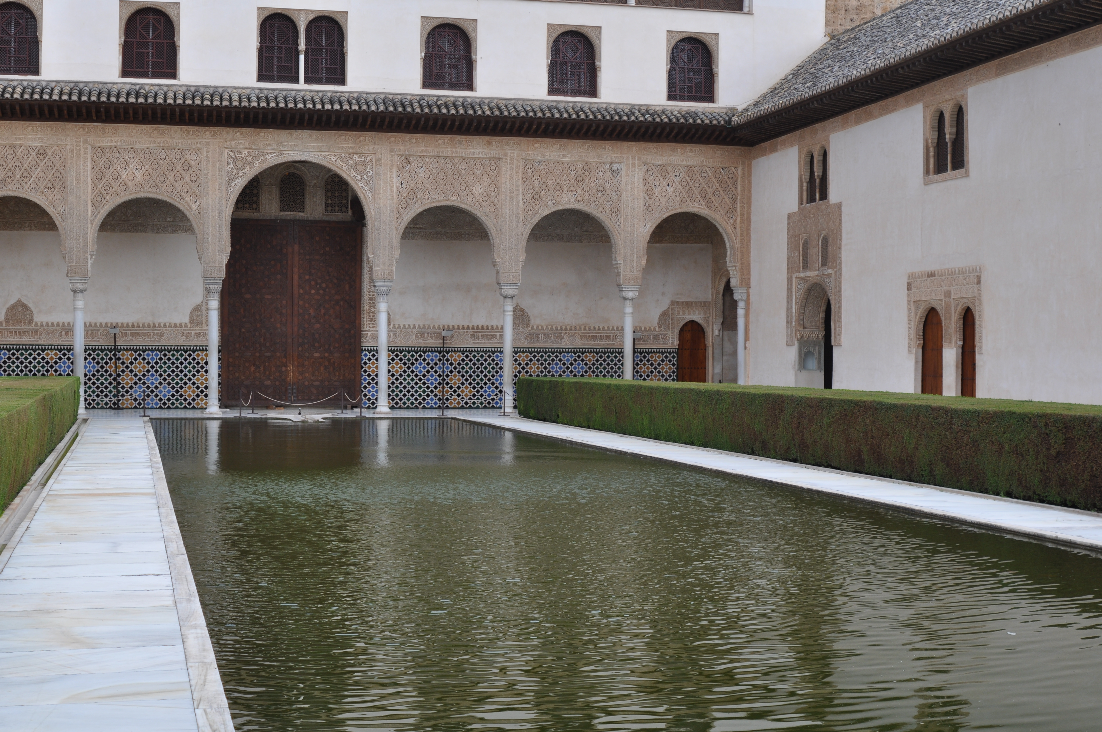 A Granada non puoi perderti l'Alhambra