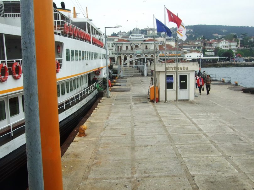 Büyükada_Istanbul_luogolungo_22