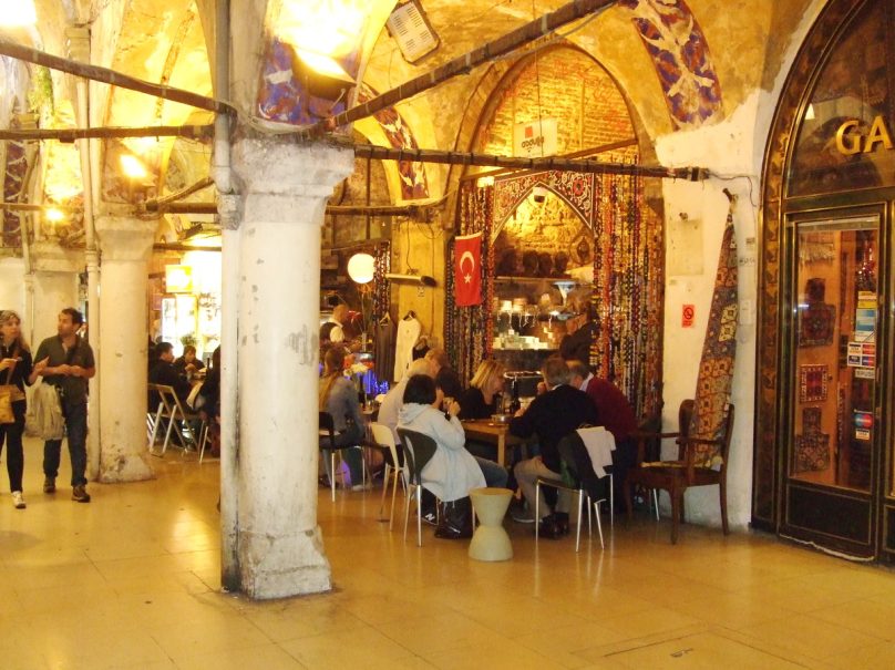 GRAN BAZAR_Istanbul_luogolungo_6