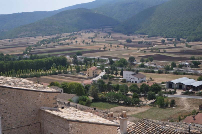 Navelli_29_panorama_ zafferano